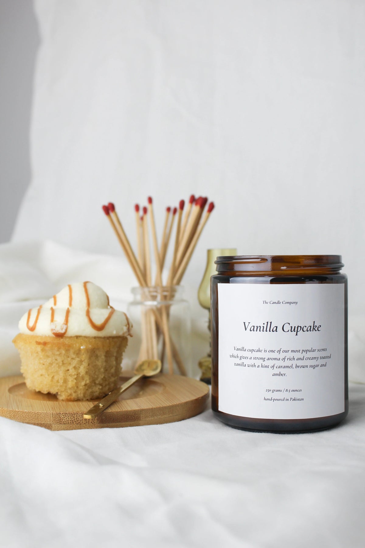 Vanilla Cupcake Scented Soy Candle by The Candle Company – photo 2